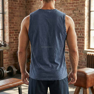 เสื้อกล้ามออกกำลังกายผู้ชายสไตล์วินเทจแบบย้อมสีซีดขาดๆ ขอบดิบ ไม่มีแขน สตรีทแวร์ ผ้าฝ้าย 100% แห้งเร็ว รับผลิตตามแบบ OEM - Product Image 2