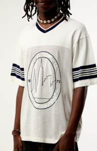 เสื้อยืดคอกลมแขนสั้นทรงปกติสำหรับผู้ชาย ดีไซน์ใหม่ล่าสุด ลายการ์ตูนพร้อมโลโก้ด้านหน้า ผ้าฝ้ายถัก 100% ระบายอากาศได้ดี - Product Image 4