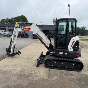 Mini-excavatrice Bobcat à vendre, 5 tonnes, équipement de terrassement, design robuste, système hydraulique puissant. - Product Image 3