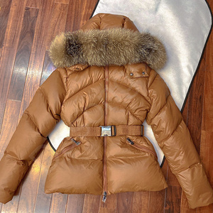 Chaquetas para mujer, chaqueta Memory forrada, ropa de abrigo cálida para invierno, diseño elegante con cuello de piel extraíble, abrigo de corte moderno. - Product Image 1