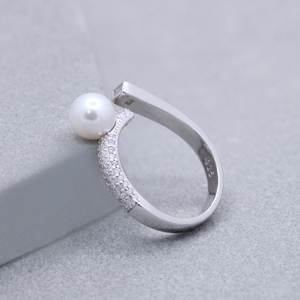 Anillo de Compromiso y Boda con Perla de Agua Dulce de Patrón Único, Circonita Cúbica, Plata de Ley 925, Engaste Clásico con Puntas, Certificado GIA - Product Image 4