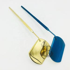 Nouveaux Miroirs Carrés Tendance en Acier Inoxydable Jaune, Miroirs à Cils Carrés Dorés, Nouveaux Cosmétiques Durables en Vison Bleu - Product Image 1