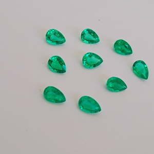 Pierre précieuse ovale de couleur émeraude verte, cultivée en laboratoire, pour la création de bijoux et de colliers, fabrication de pendentifs. - Product Image 3