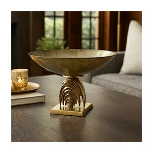 Bol décoratif sur piédestal, idéal pour les buffets d'hôtel, la présentation élégante et la mise en valeur des plats, provenant d'Inde. - Product Image 2