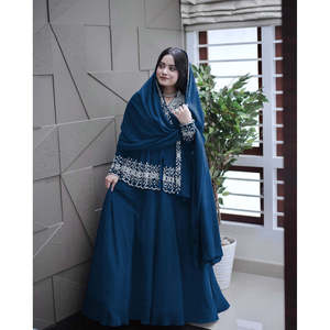 Hermosa Top de Fiesta para Mujer con Conjunto Lehenga & Dupatta Elegante y Elegante - Product Image 3