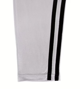 Ensemble 2 pièces hiver femme : Sweat à capuche court à manches longues et motif rayé, en tissu tricoté respirant, coupe ajustée, style décontracté et sportif - Product Image 6