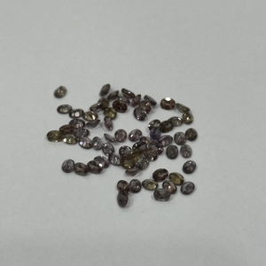 Granat naturel à changement de couleur, taille ovale 4x3mm, pierre précieuse calibrée non traitée, brun-rouge, qualité AAA, provenance Madagascar - Product Image 1