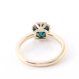 Anillo de Compromiso con Diamante Corte Esmeralda Geométrico, Chapado en Oro de 14K, Estilo Vintage para Mujer, Engaste de Puntas - Product Image 2