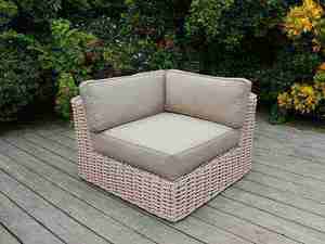 Sofá Individual de Ratán Contemporáneo para Exteriores con Cojines Beige, Muebles de Jardín de Mimbre de PE Resistentes a los Rayos UV - Product Image 3