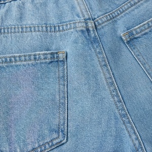 Shorts en jean décontractés pour hommes, coupe classique, taille haute, respirants, délavage clair, été/hiver, avec logo personnalisé - Product Image 5