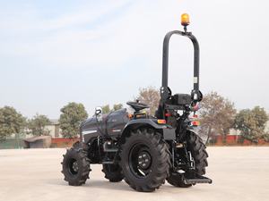 Mini Tractor VHM VT30 4WD de 26 HP con Motor Mitsubishi, Transmisión por Engranajes, Rodamientos para Países Europeos, Emisión Euro V, Certificado por la UE - Product Image 3