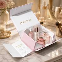 Boîte cadeau pliable de luxe, robuste, de forme triangulaire, imprimée sur mesure, pour l'e-commerce, les boutiques et les souvenirs, fabriquée directement par le fabricant