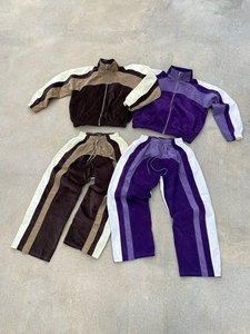 Conjunto Deportivo Unisex Negro con Capucha, Cortavientos, Ligero, para Otoño, Pantalones Deportivos con Cintura Elástica, Mangas Largas, Diseño Casual 2 en 1 - Product Image 1