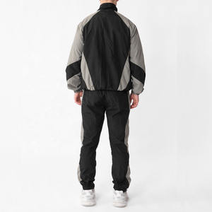 Ensemble de survêtement coupe-vent pour homme, veste légère à fermeture éclair, pantalon de jogging, vêtements de sport, logo personnalisé OEM, vente en gros - Product Image 2