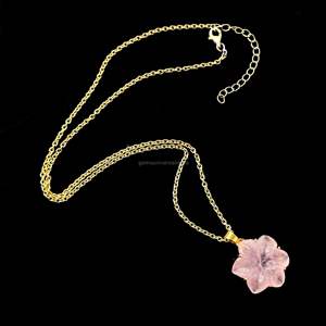 จี้รูปดอกไม้โรสควอตซ์ AAA แกะสลักด้วยมือ สร้อยคอคริสตัลรูปดอกไม้สำหรับผู้หญิง จี้พลอย งานแฮนด์เมดสำหรับทำเครื่องประดับ - Product Image 4