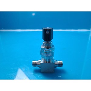 Válvula de Diafragma de Ultra Alta Pureza FUJIKIN 76463, Usada como Pieza de Repuesto para Equipos de Semiconductores Legacy - Product Image 2