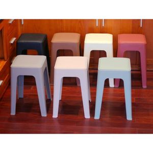 เก้าอี้พลาสติกสีเบจแบบมีเบาะ - เก้าอี้พลาสติกสำหรับสวนแบบกันน้ำ ขนาดกะทัดรัด เหมาะสำหรับการพักผ่อนในสวนช่วงบ่าย - Product Image 2