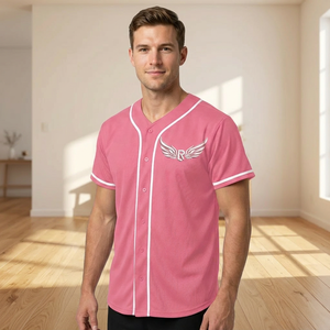 เสื้อเบสบอลสีชมพูล้วน แห้งเร็ว เป็นมิตรกับสิ่งแวดล้อม คอวี แขนสั้น ติดกระดุมด้านหน้า สำหรับผู้ใหญ่ทุกเพศ ระบายอากาศได้ดี สามารถสั่งทำได้ - Product Image 5
