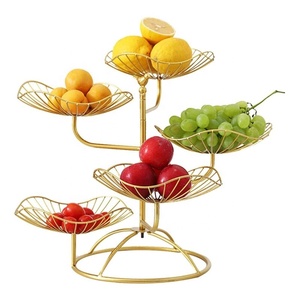 Corbeille à fruits décorative artisanale en métal métallique finition plaquée or brillant panier de rangement design arrondi - Product Image 5