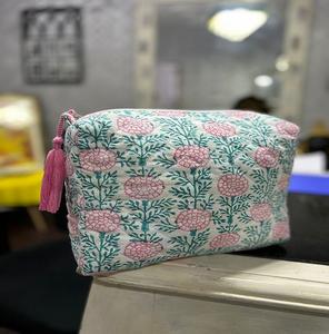 Sac à main de mariée fait main avec perles, design artisanal délicat, intérieur en satin, idéal pour les mariées et les demoiselles d'honneur, taille compacte - Product Image 6