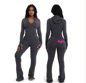 Conjunto Deportivo de Dos Piezas para Mujer con Capucha, Chaqueta Larga con Cierre y Pantalones Acampanados, Ajuste Ceñido, Poliéster/Algodón - Product Image 2