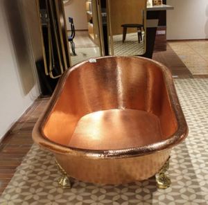 Bañera Ovalada de Cobre Antiguo con Patas de Garra, Pulida y Martillada, Estilo Vintage para Baño - Artesanía India - Product Image 3