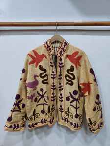 Chaqueta de algodón bordada Suzani del fabricante, ropa exterior étnica colorida, chaqueta étnica de algodón para fiestas, chaqueta bomber Suzani. - Product Image 3
