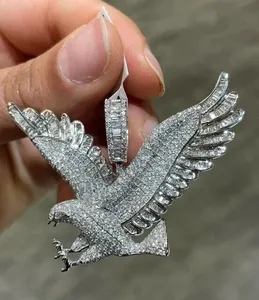 Colgante de águila alada con moissanita real de corte redondo de 3 quilates para hombre, chapado en oro blanco de 14 quilates - Product Image 1