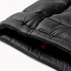 Wholesale High Quality <b>Men's</b> Winter Padded Coat, Hooded Padded Top, <b>Warm</b> Quilted <b>Jacket</b> with Colorful Zipper Pockets - Product Image 5
