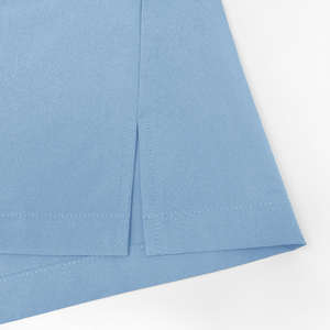 Ensemble d'uniformes chirurgicaux OEM 2026 à col en V, respirant et doux, avec fentes latérales, tailles multiples - Product Image 4