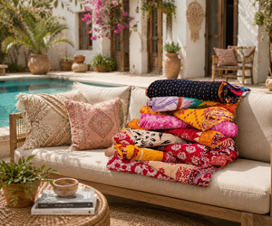 Edredón Kantha de Algodón Indio con Diseño Floral, Manta Kantha Bellamente Elaborada, Cómoda y Elegante, Disponible para Exportación a Granel - Product Image 1