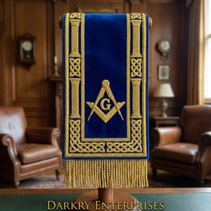 Écharpe de Maître Maçon en Velours Bordeaux avec Broderie à la Main en Fil d'Or et d'Argent, Emblème Croix et Pompons en Soie, pour Régalia Maçonnique - Product Image 5