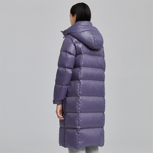 Nouvel article en stock : Doudoune matelassée vintage rose unie imperméable avec logo personnalisé et doublure en soie pour femme – Prix le plus bas - Product Image 6