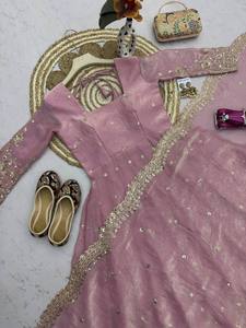 Nuevo Traje Anarkali de Diseñador, Estilo Elegante para Fiesta, Bordado a Mano, Sin Arrugas, Secado Rápido, Algodón Maslin, Precio al por Mayor - Product Image 5