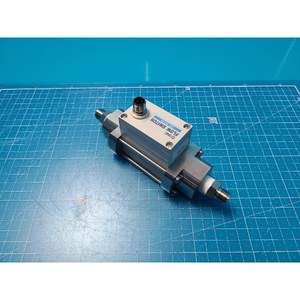 SMC PF2W520T-NO3-2 สวิตช์ควบคุมการไหลของน้ำแบบดิจิตอล ใช้เป็นอะไหล่อุปกรณ์เซมิคอนดักเตอร์รุ่นเก่า - Product Image 1