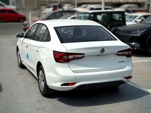 Nuevo MG MG5 2025, Sedán Estándar de 5 Plazas, Especificaciones GCC, 1499cc, 4x4, 199Hp, 4 Cilindros, Transmisión Manual, Gasolina, Volante a la Izquierda - Product Image 2