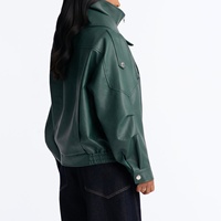 Blouson Moto Femme Tendance et Élégant en Cuir Véritable Vert Foncé avec Fermeture Éclair, Col Rabattu et Ourlet Ceinturé, Style Biker, Fermeture Éclair Funnel