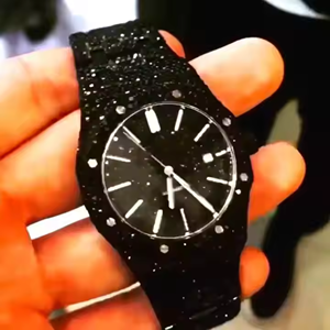 Reloj de Lujo para Hombre con Diamantes Moissanite, Esfera Negra Analógica, Correa de Acero Inoxidable, Cristal, Estilo Deportivo y Elegante - Product Image 2
