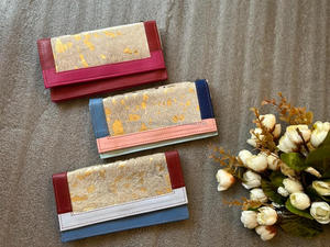 Elegante nuevo bolso de mano de cuero de piel y tarjetero de cajero automático Cartera de mujer personalizada única con pelo oculto y colorido - Product Image 2