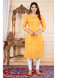Comprar Kurti Amarillo Estampado Laheriya de Corte Recto |   Kurta Étnica de Algodón con Cuello Redondo y Mangas Tres Cuartos para Uso Casual - Product Image 3