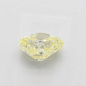 Diamante Suelto de Corte Modificado en Forma de Cojín, Color Amarillo Intenso de 5.07 Ct, Claridad VS1, Corte Excelente, Certificado para Joyería de Lujo - Product Image 3