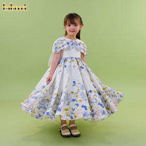 Vestido de Niña Blue Meadow Blossom con Cuello Redondo, Diseño Floral Bordado a Mano, Otoño, 100% Algodón Tafetán Ecológico, Midi-FC016 - Product Image 2