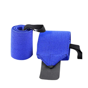 Attelles de soutien de poignet réglables en néoprène respirant Misha Sports Fitness pour la musculation - Protection complète pliable - Product Image 2