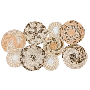 Cesta de pared redonda clásica hecha a mano, decoración de mimbre, jacinto de agua, ratán y bambú, en stock, para sala de estar estilo rústico. - Product Image 1