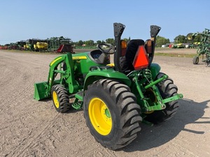 Tractor Compacto de Servicio Pesado 3033R 2020 Z266255 de Alto Rendimiento, Suministro al por Mayor - Product Image 4