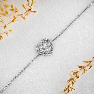 สร้อยข้อมือประดับเพชรทรงหัวใจสีขาวทองคำขาว - Product Image 1