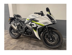 ใหม่ล่าสุด ปี 2024 Ym 50-10- 50Cc รถมอเตอร์ไซค์สำหรับผู้เริ่มต้นขับขี่  50Cc Super Sport Ya-mas-aki รับประกัน 1 ปี พร้อมจัดส่งวันนี้ - Product Image 1