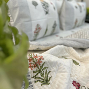 Beautiful Hand-block <b>Printed</b> <b>Botanical</b> Floral Jaipuri Cotton Dohar / Quilt Set | Reversible Light AC Blanket With Covers - Product Image 6