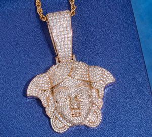 Collier pendentif visage en moissanite plaqué or style hip-hop unisexe, chaîne de bijoux style Méduse avec strass pour soirée - Product Image 2