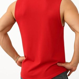 Débardeur de sport respirant et doux, conçu pour les programmes de marquage personnalisé et un haut sans manches classique et confortable - Product Image 1